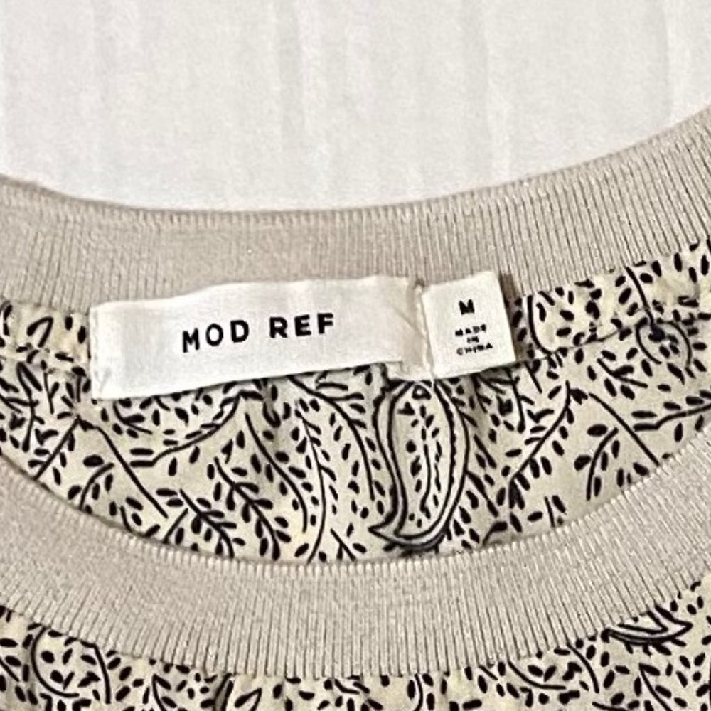 Mod Ref Paisley Printed Top Size Medium - Picture 9 of 9